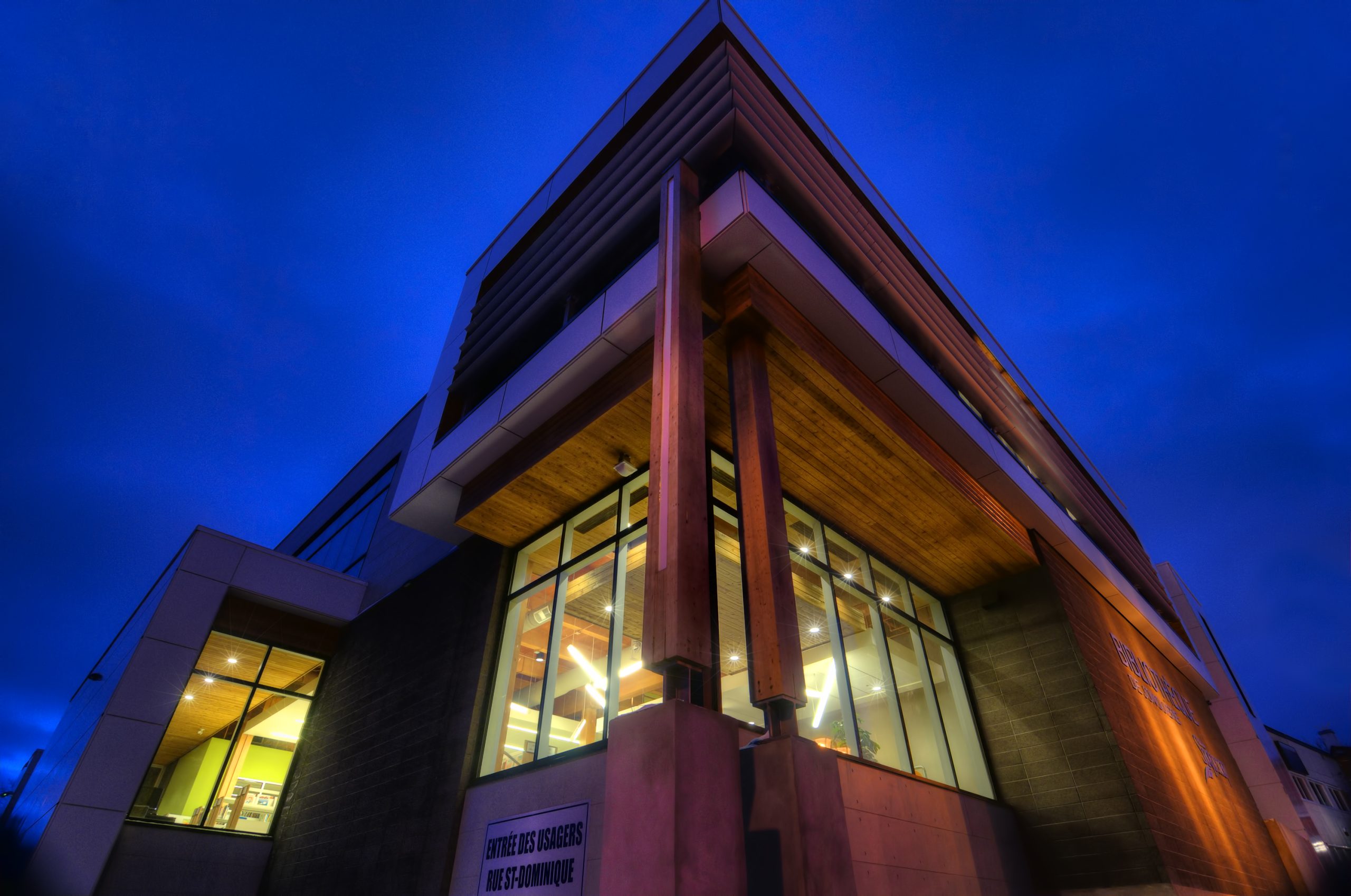 'Bibliothèque de Jonquière Cecobois 