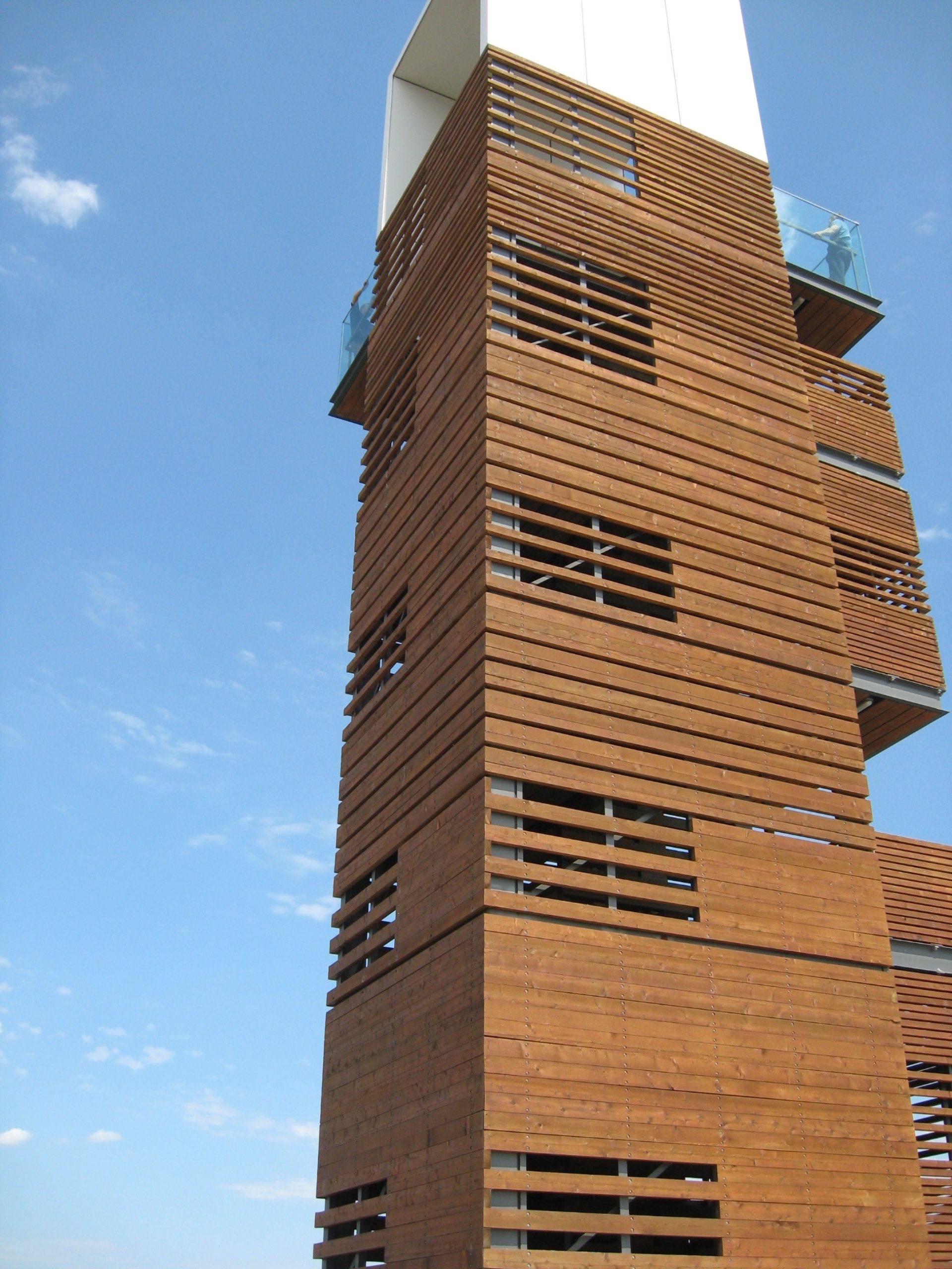 'Pavillon et tour du quai des Cageux (Promenade Samuel-de-Champlain) Cecobois 