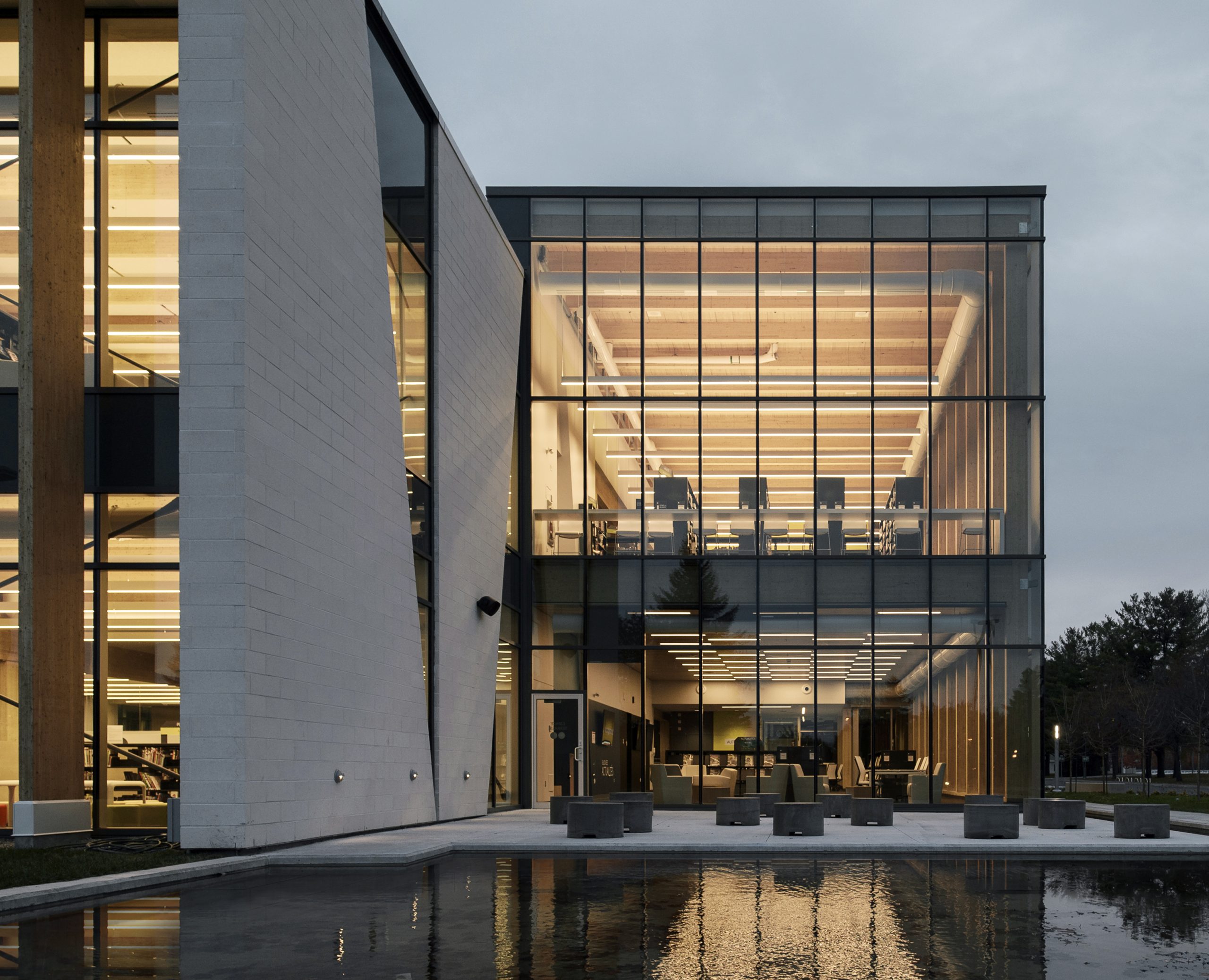 'Bibliothèque municipale Paul-Mercier de Blainville Cecobois 