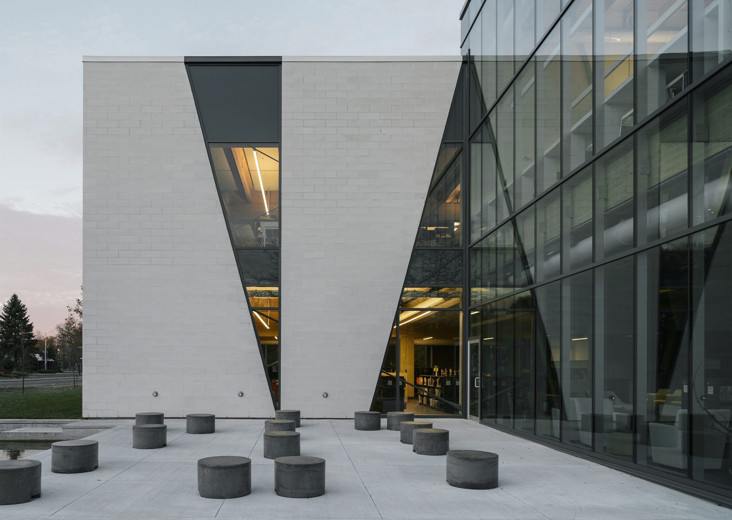 'Bibliothèque municipale Paul-Mercier de Blainville Cecobois 