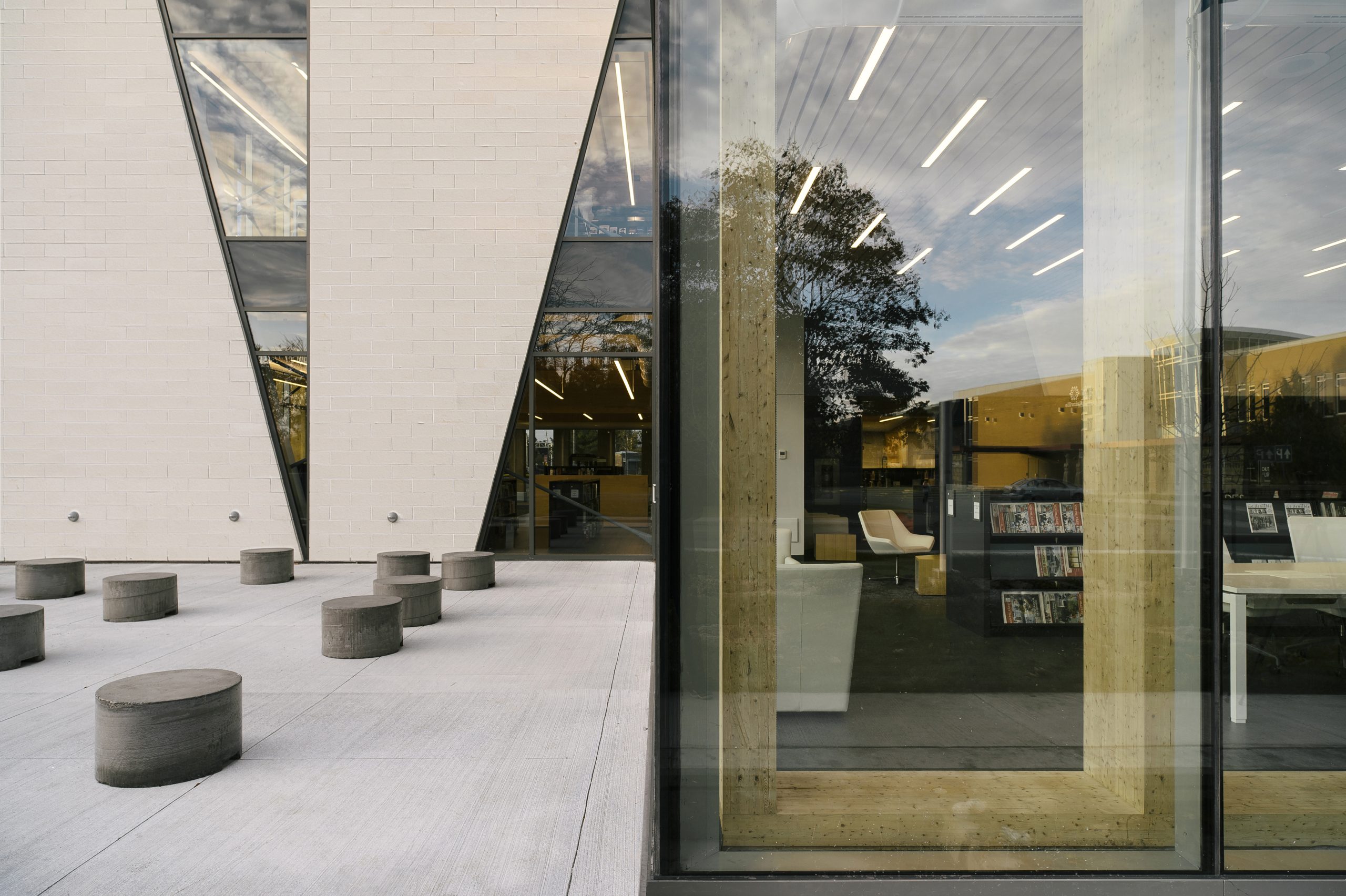 'Bibliothèque municipale Paul-Mercier de Blainville Cecobois 