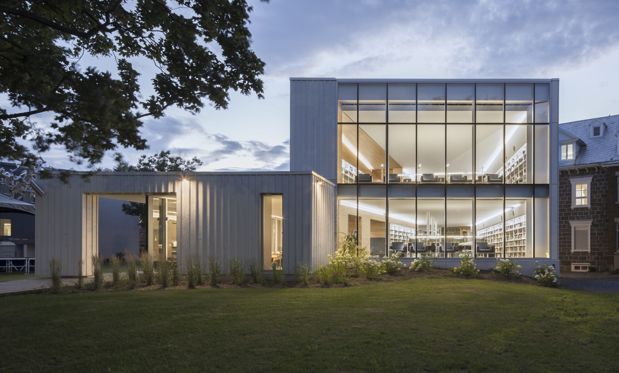 'Bibliothèque de Montmagny (1) (incomplet) Cecobois 