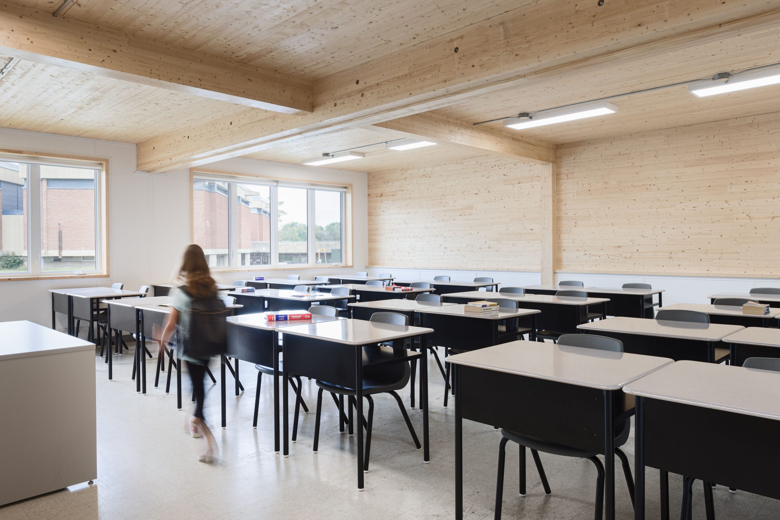 'Classes modulaires en bois lamellé-collé, CS des Trois-Lacs, École Secondaire de Soulanges Cecobois 