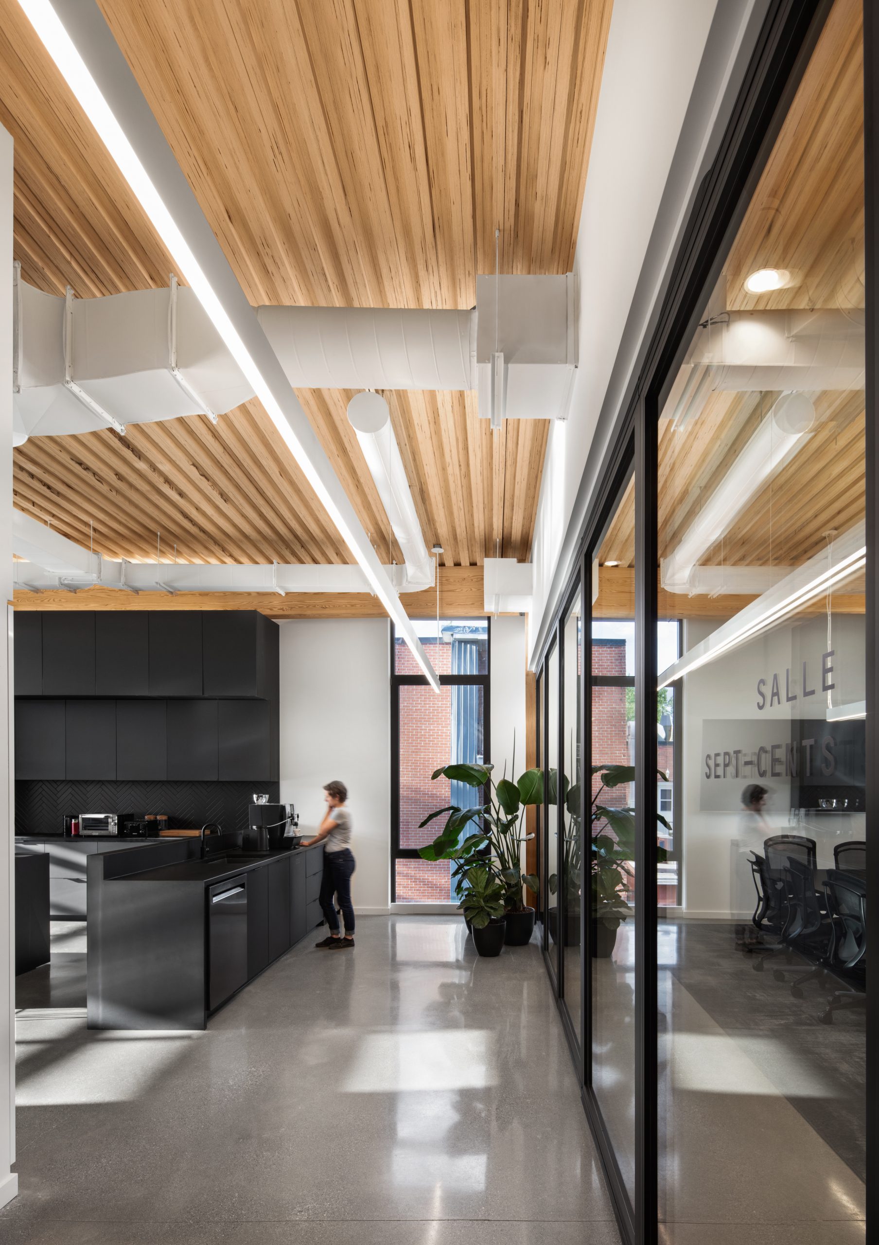 'Agrandissement des bureaux de Jodoin Lamarre Pratte architectes Cecobois 