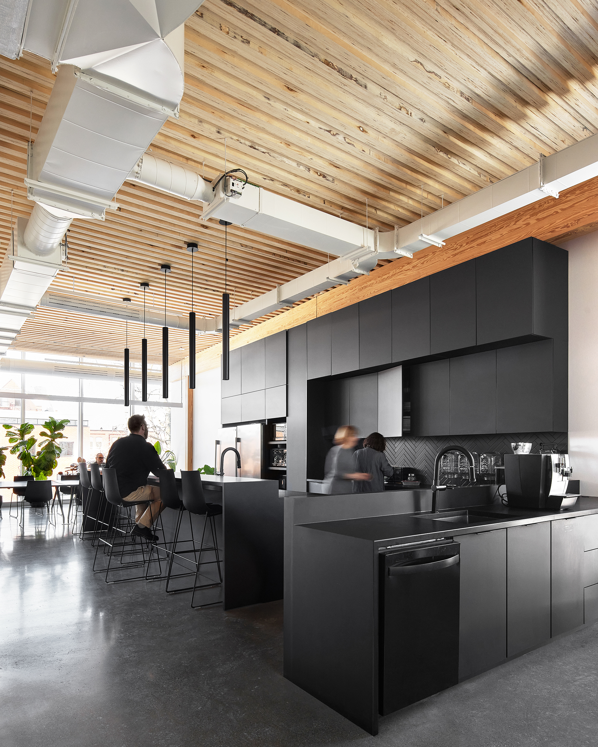 'Agrandissement des bureaux de Jodoin Lamarre Pratte architectes Cecobois 